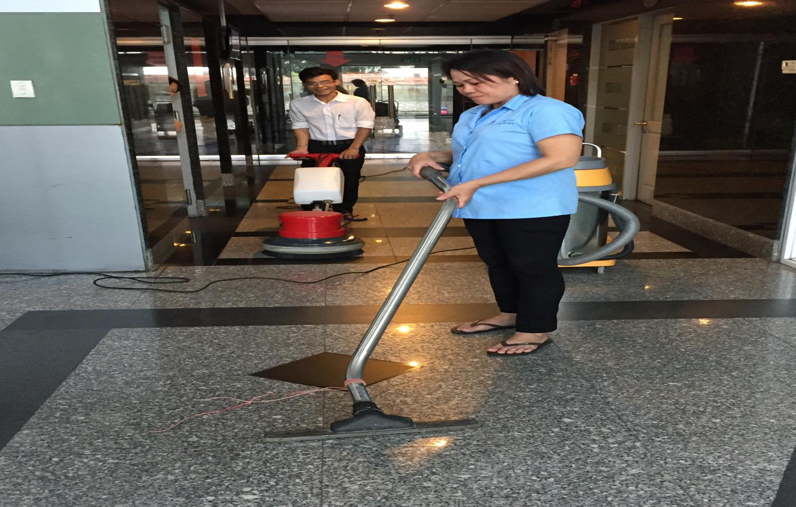 Đánh bóng sàn đá theo công nghệ của Italia